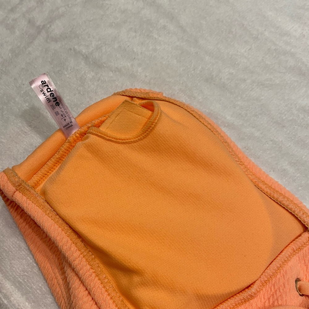 Two Bikini Tops Bundle - Picture 7 of 8